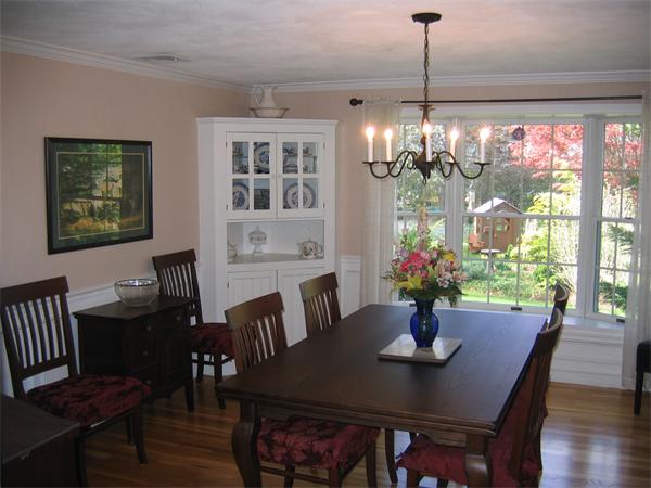 52 Raymond Road Sudbury, MA 01776 - Photo 7 of 29