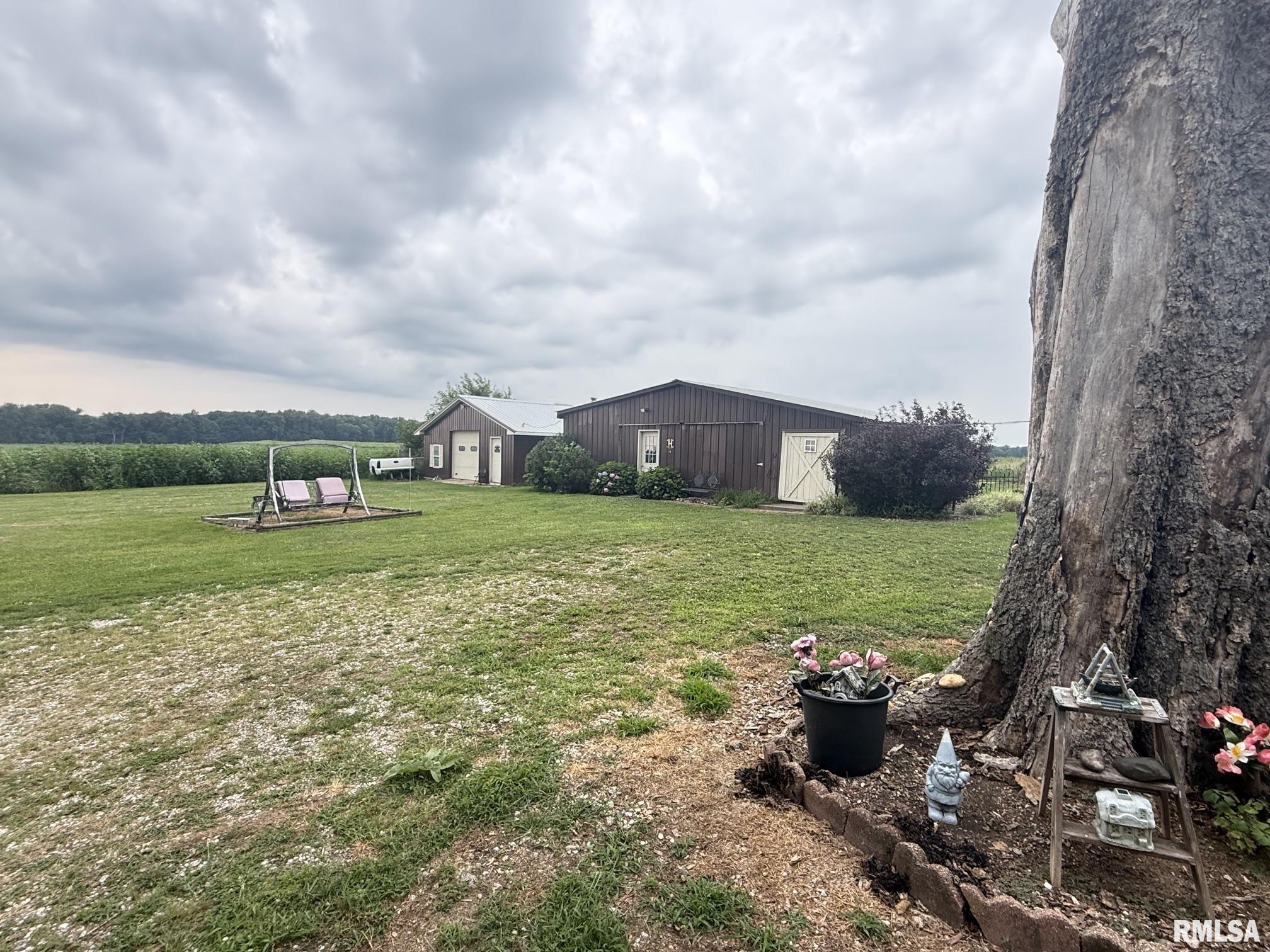 19639 Bennett Road Pekin, IL 61554 - Photo 5 of 6 Gallery Image 5