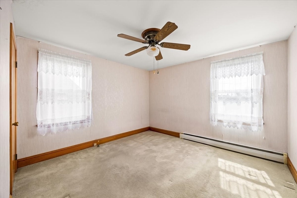 38 2nd Street Somerset, MA 02726 - Photo 11 of 27