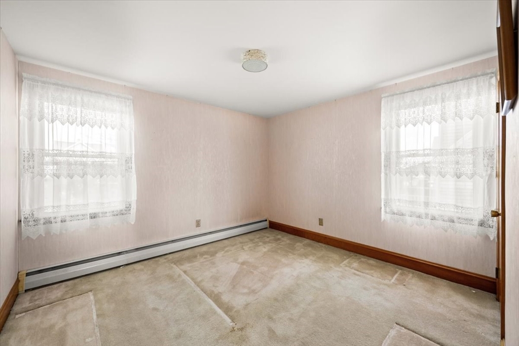 38 2nd Street Somerset, MA 02726 - Photo 14 of 27