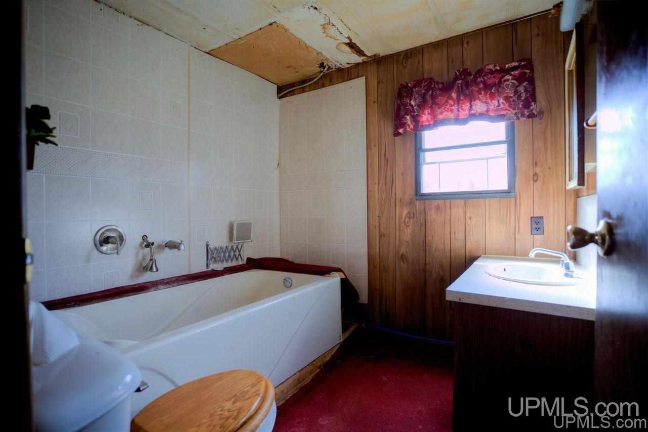 1415 Verona Road Wakefield, MI 49968 - Photo 27 of 38 Gallery Image 27