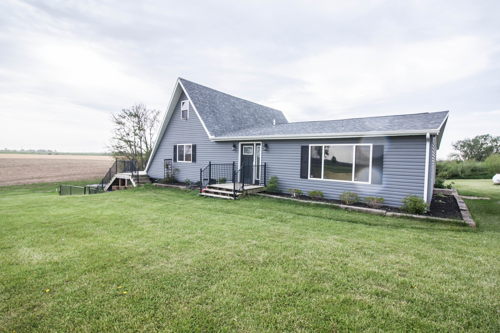 1042 290th Street Viola, IL 61486 - Photo 4 of 43