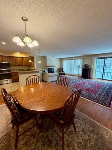 $285,000 | 911 Moore Drive, Unit 33, Chelsea, MI 48118