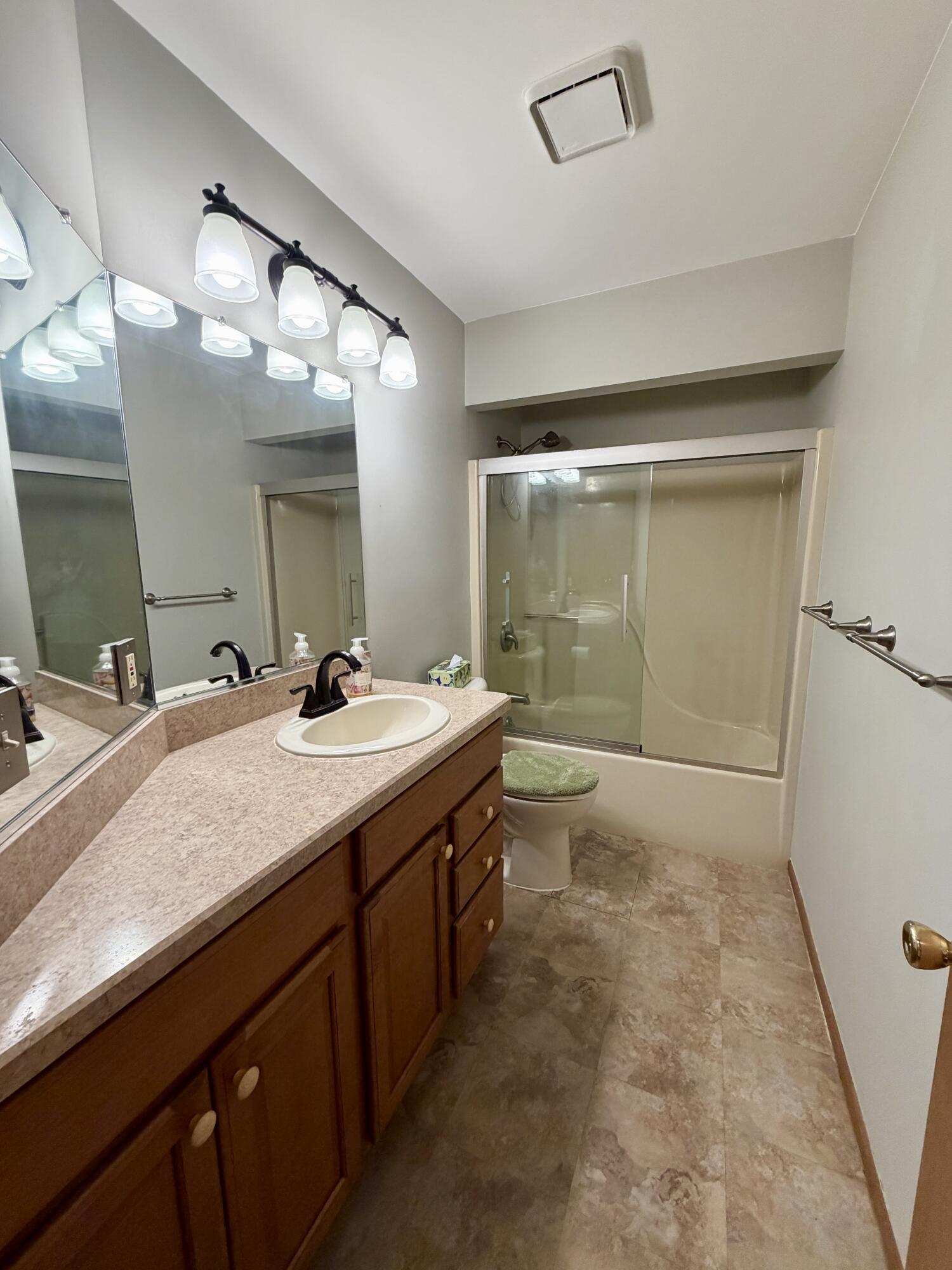 911 Moore Drive Chelsea, MI 48118 - Photo 20 of 30 IMG_0729 2