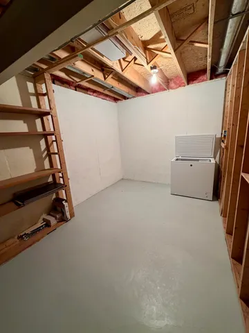 $285,000 | 911 Moore Drive, Unit 33, Chelsea, MI 48118