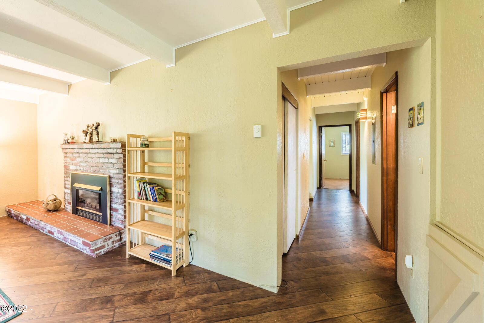 2420 North North Bank Road Otis, OR 97368 - Photo 12 of 30 2420 Living room hallway