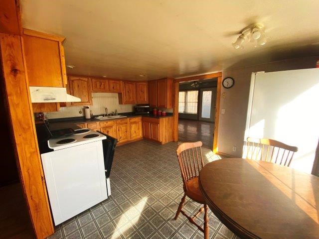90 Riverside Lane Irvine, PA 16329 - Photo 7 of 14