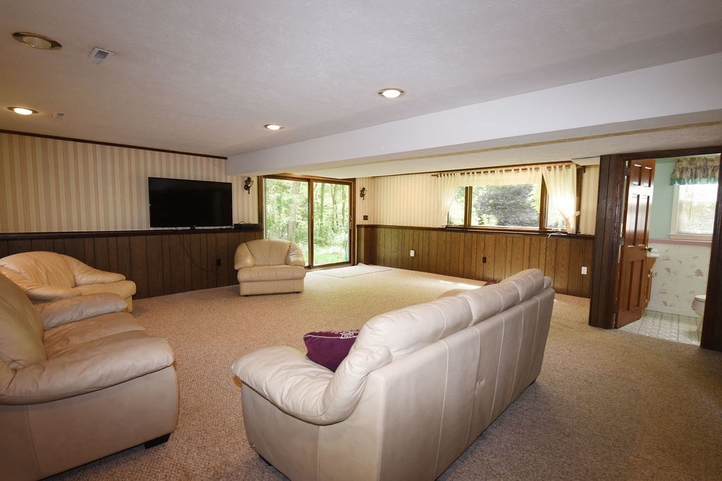 212 Spruce Way Hanover, MA 02339 - Photo 23 of 42