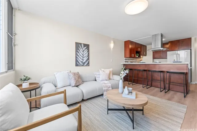 $359,000 | 3045 Ala Napuaa Place, Unit 615, Honolulu, HI 96818