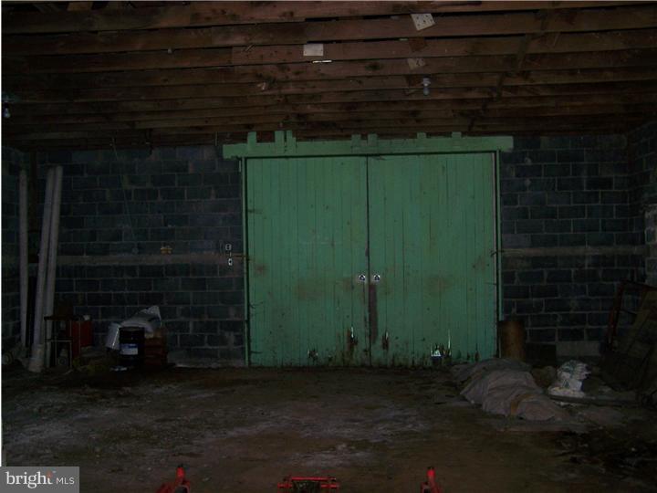 1801 Ridge Road Perkasie, PA 18944 - Photo 22 of 25 Garage