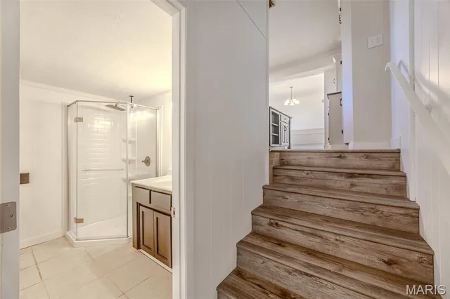 $359,900 | 227 County Road 5-404, Lebanon, MO 65536