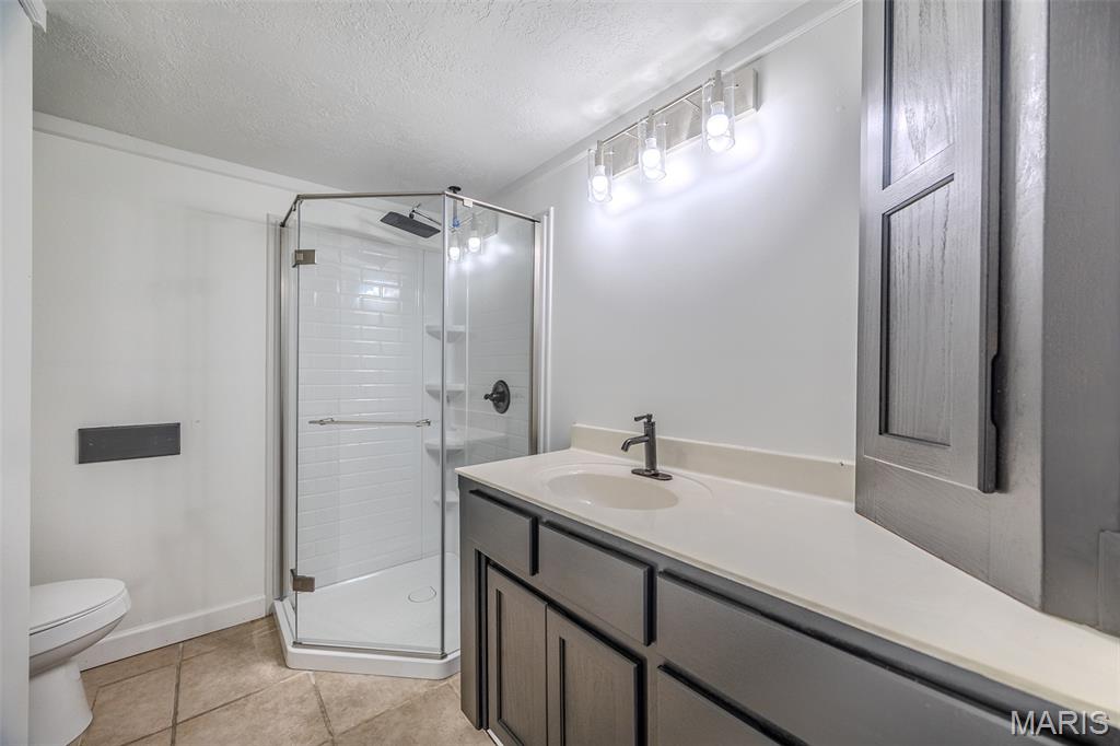 227 County Road 5-404 Lebanon, MO 65536 - Photo 27 of 70