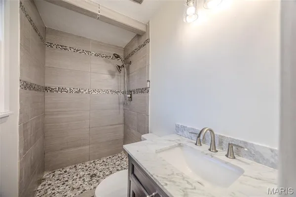 $344,900 | 227 County Road 5-404, Lebanon, MO 65536