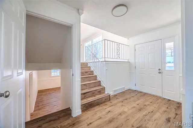 $359,900 | 227 County Road 5-404, Lebanon, MO 65536