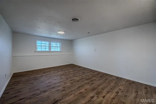 $344,900 | 227 County Road 5-404, Lebanon, MO 65536