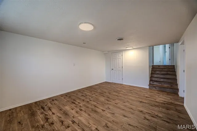 $359,900 | 227 County Road 5-404, Lebanon, MO 65536