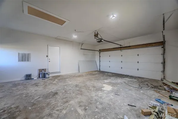 $344,900 | 227 County Road 5-404, Lebanon, MO 65536