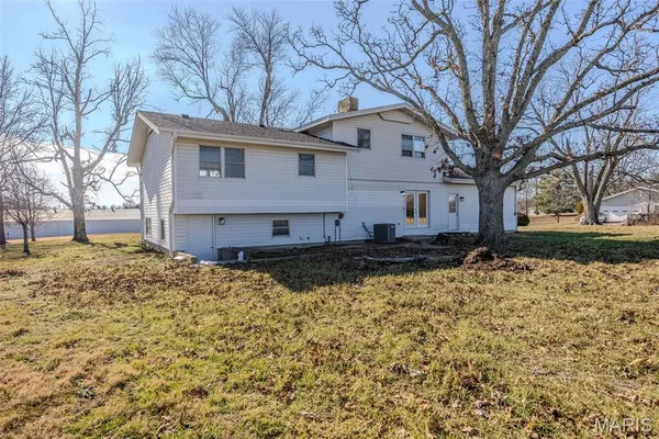 $344,900 | 227 County Road 5-404, Lebanon, MO 65536