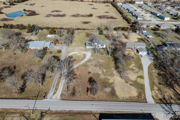 $344,900 | 227 County Road 5-404, Lebanon, MO 65536