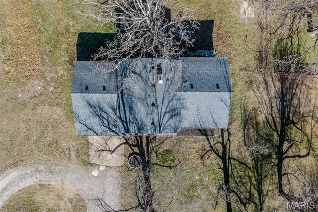 $359,900 | 227 County Road 5-404, Lebanon, MO 65536