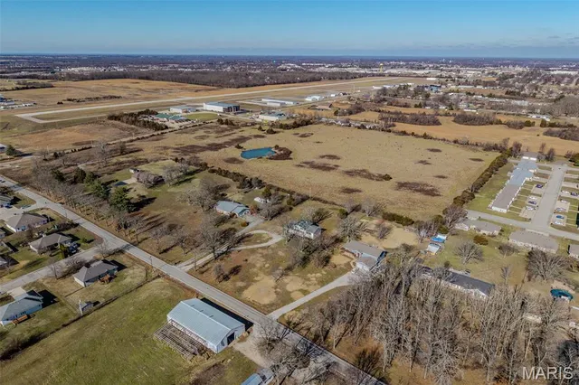 $359,900 | 227 County Road 5-404, Lebanon, MO 65536