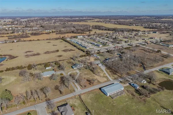 $344,900 | 227 County Road 5-404, Lebanon, MO 65536