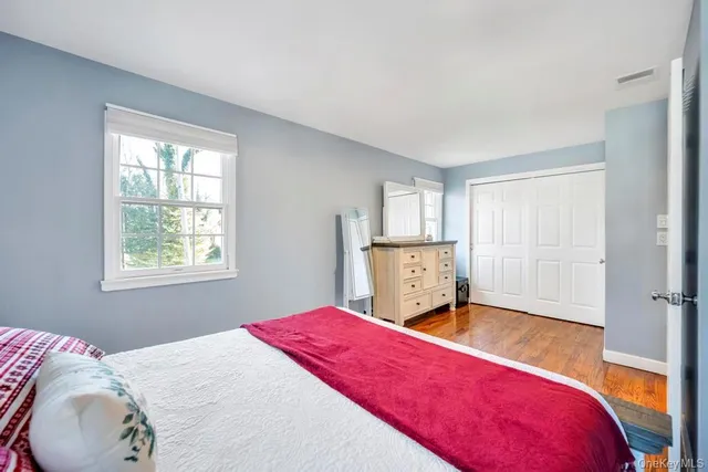 $4,200 | 62 Forest Avenue, Lake Grove, NY 11755