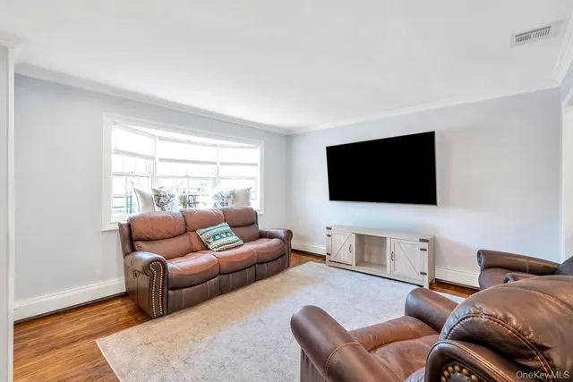 $4,200 | 62 Forest Avenue, Lake Grove, NY 11755