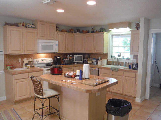 10611 County Road 95 Elberta, AL 36530 - Photo 14 of 19 Kitchen