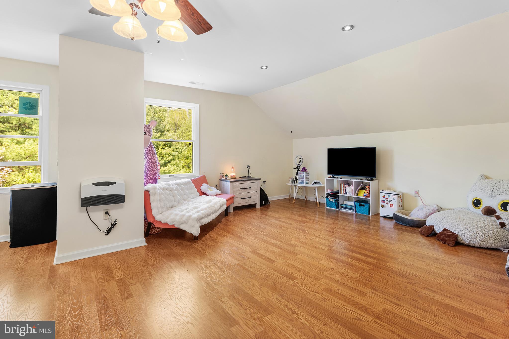 143 Clemencia Road Earleville, MD 21919 - Photo 45 of 62 2nd Floor Primary bedroom two