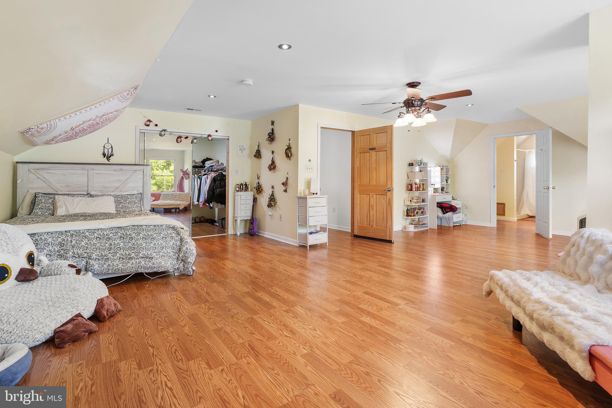 143 Clemencia Road Earleville, MD 21919 - Photo 46 of 62 2nd Floor Primary bedroom two
