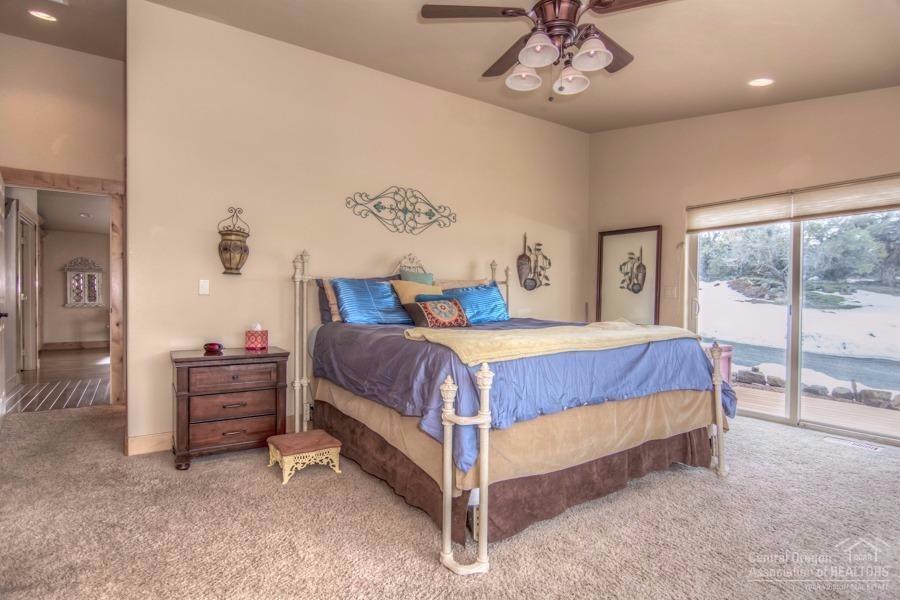 23290 Alfalfa Market Road Bend, OR 97701 - Photo 14 of 25 Master bedroom