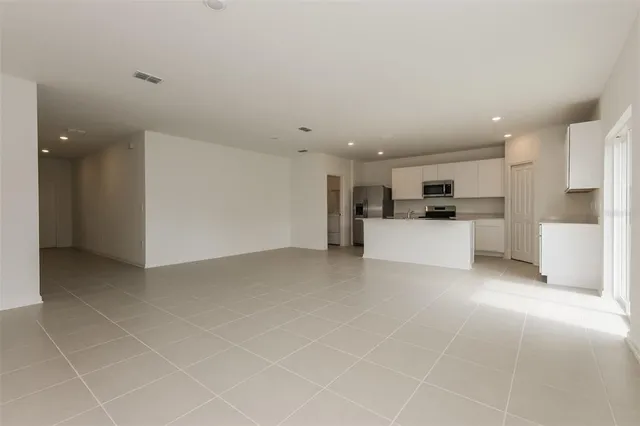 $2,075 | 3678 Hardman Dr Lake, Lake Wales, FL 33853