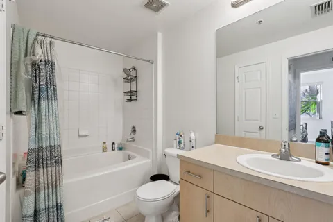 $259,500 | 533 Northeast 3rd Avenue, Unit 321, Fort Lauderdale, FL 33301