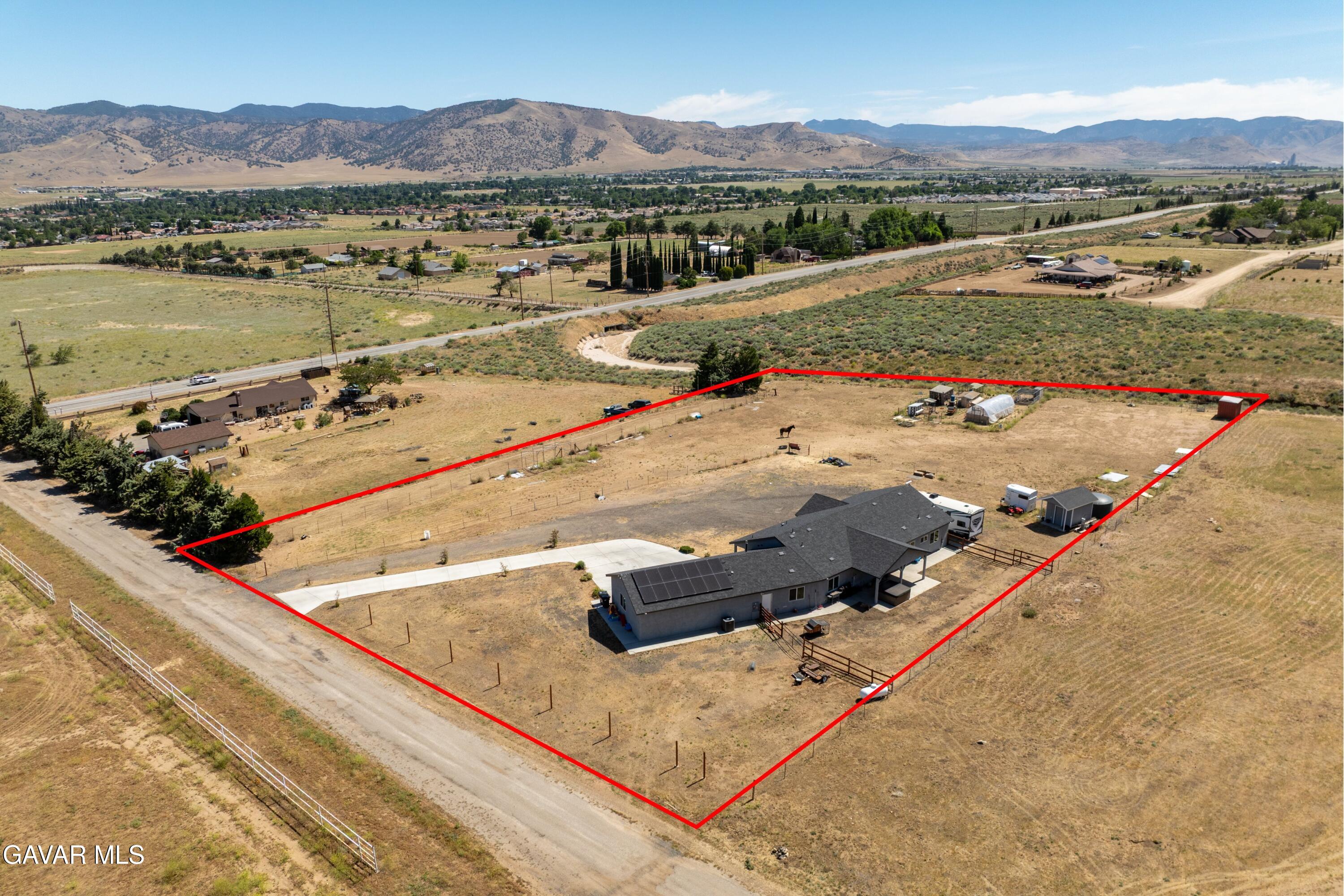 19900 Chinook Street Tehachapi, CA 93561 - Photo 32 of 38 26-DJI_0803-HDR-Edit