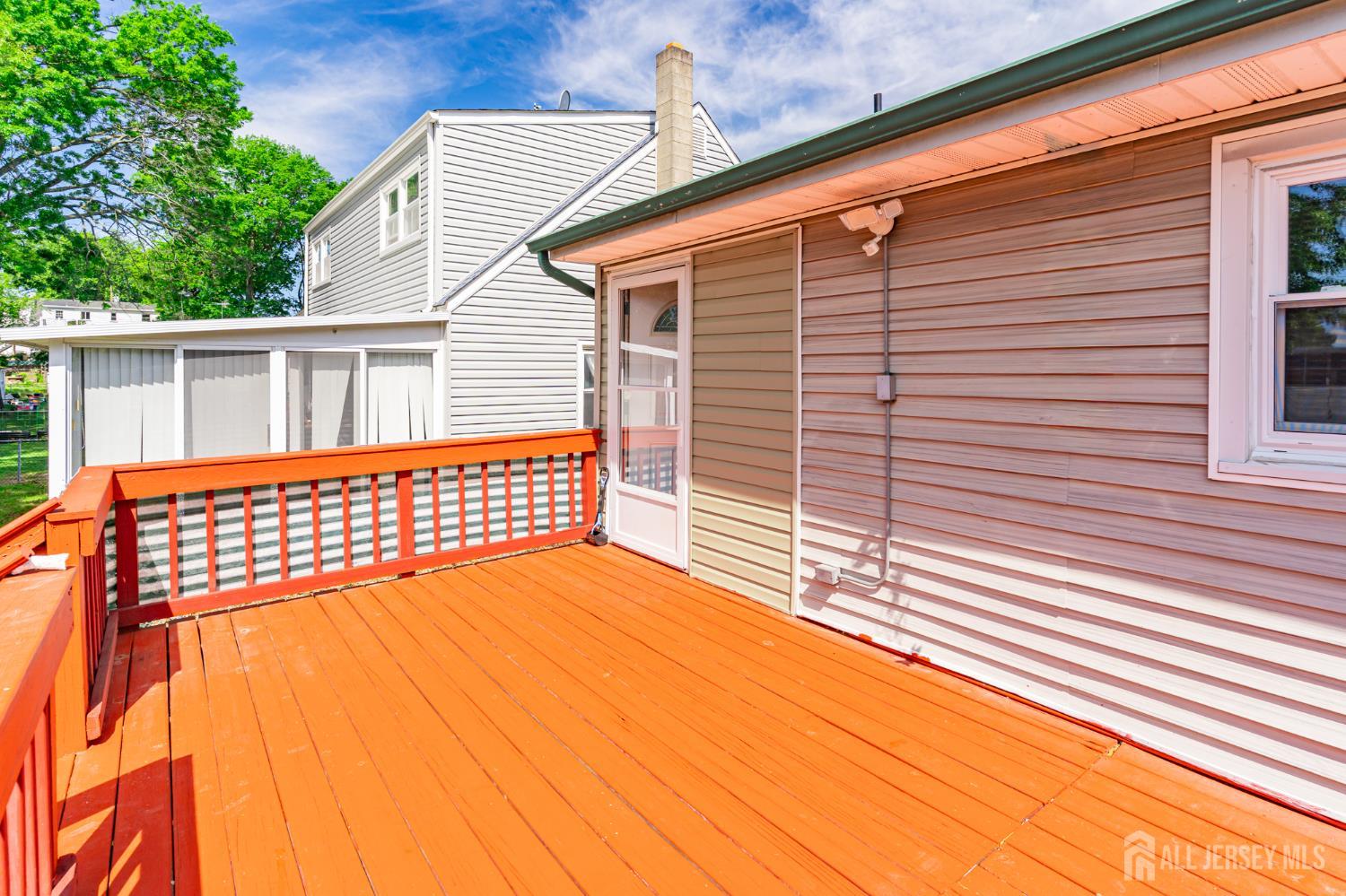 66 Rose Street Edison, NJ 08817 - Photo 7 of 30
