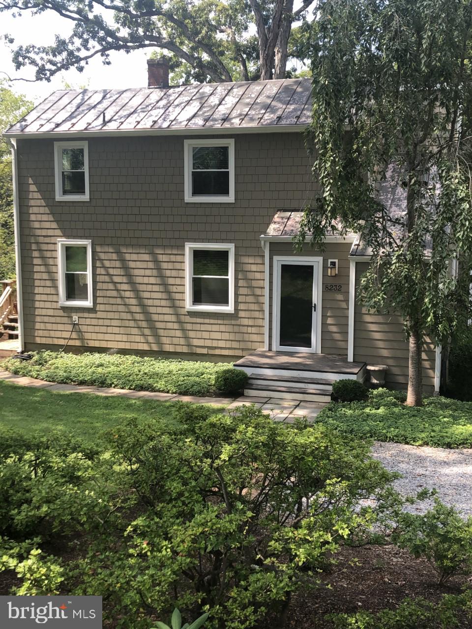 8232 Lees Ridge Road Warrenton, VA 20186 - Photo 2 of 46 Gallery Image 2
