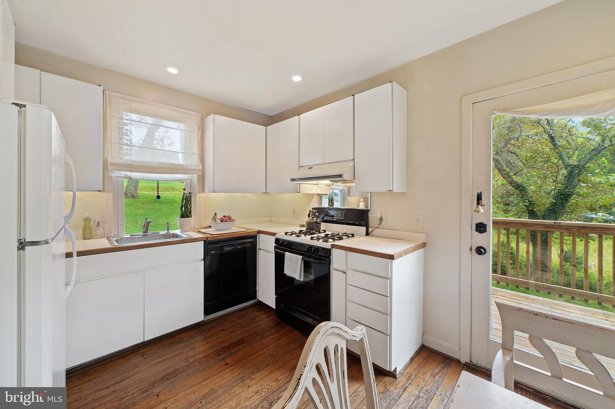 8232 Lees Ridge Road Warrenton, VA 20186 - Photo 24 of 46 Gallery Image 24