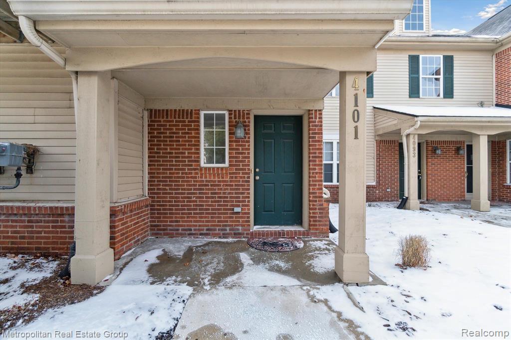 4101 Hampton Ridge Boulevard Howell, MI 48843 - Photo 3 of 21