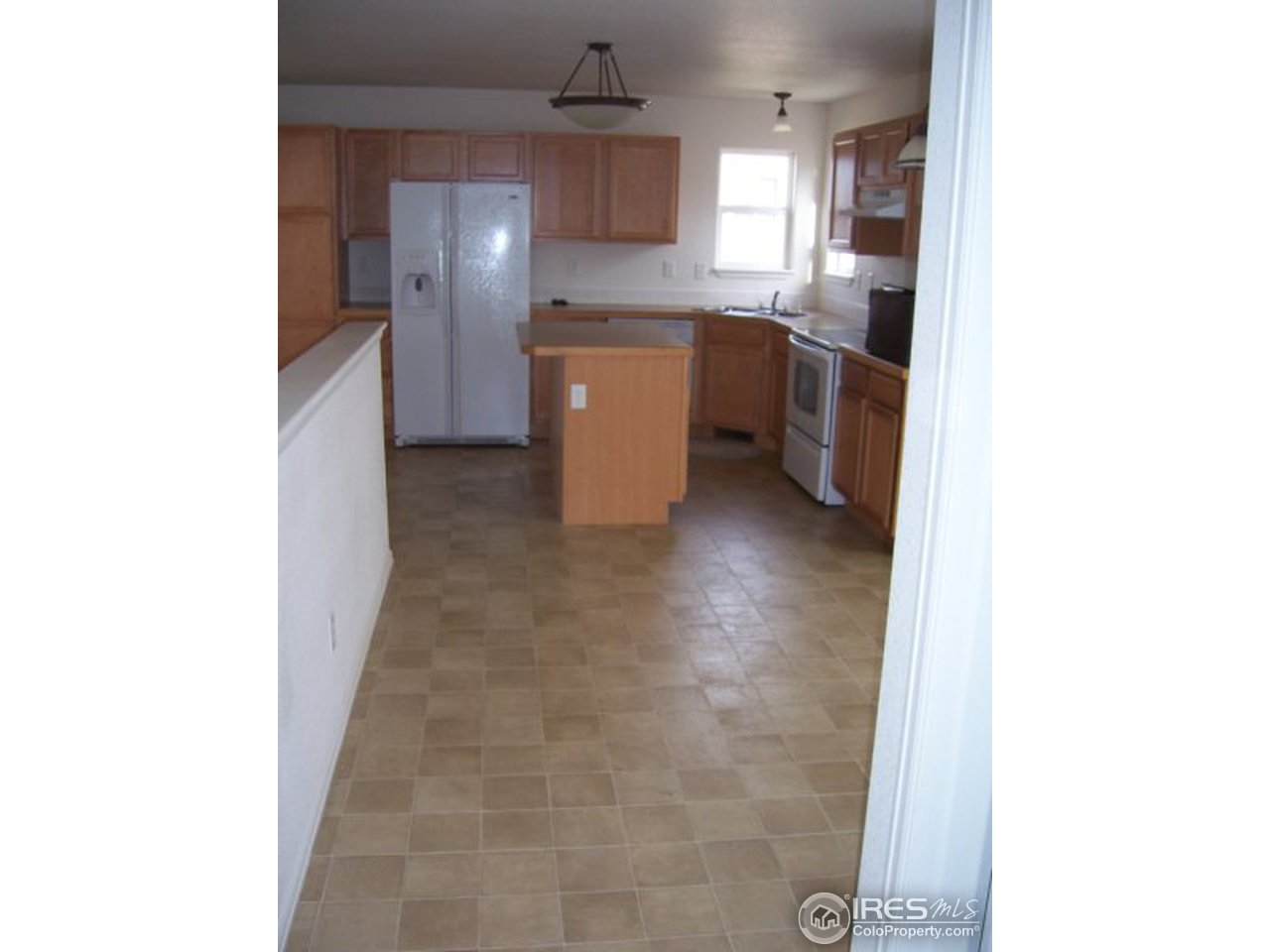8605 18th St Road Greeley, CO 80634 - Photo 3 of 7 Kitchen