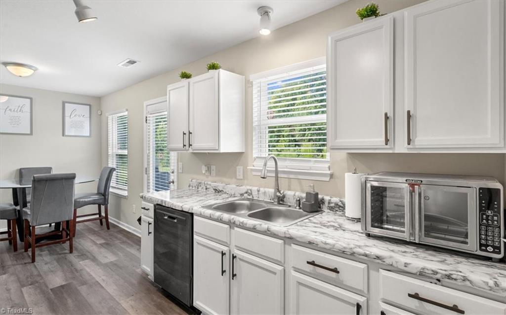 4105 Davis Ridge Court Greensboro, NC 27405 - Photo 15 of 30