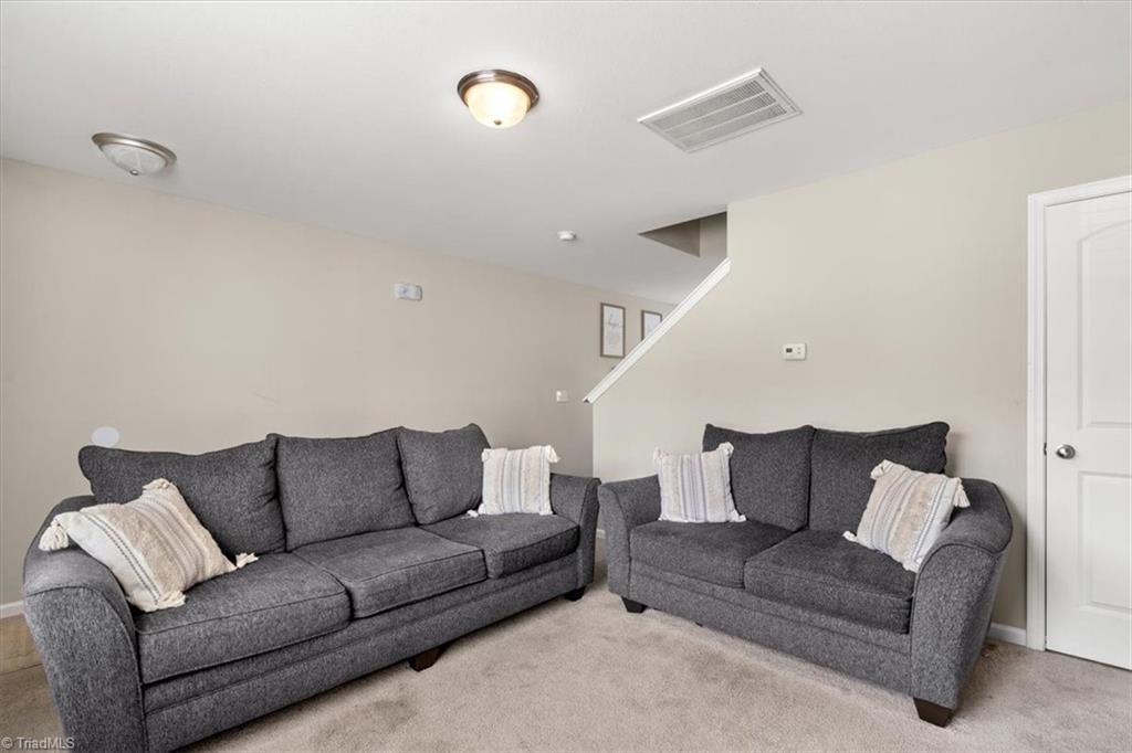 4105 Davis Ridge Court Greensboro, NC 27405 - Photo 6 of 30