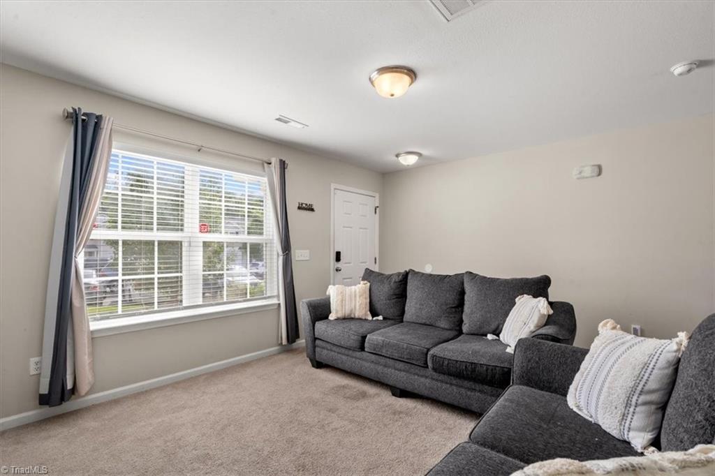 4105 Davis Ridge Court Greensboro, NC 27405 - Photo 9 of 30