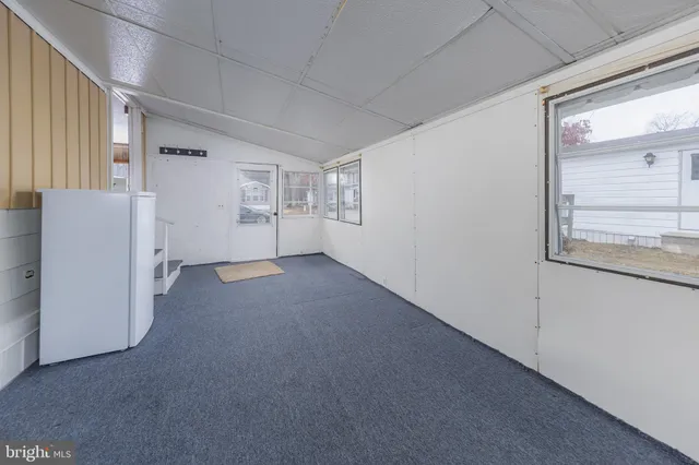 $75,000 | 124 Chalet Lane, Vineland, NJ 08360