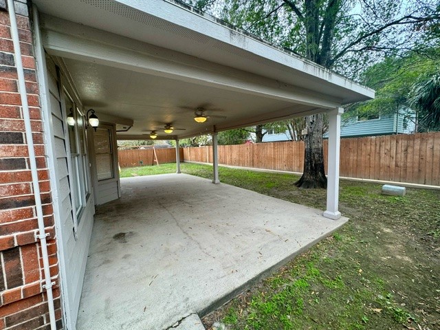 9035 Rippling Fields Drive Houston, TX 77064 - Photo 32 of 40