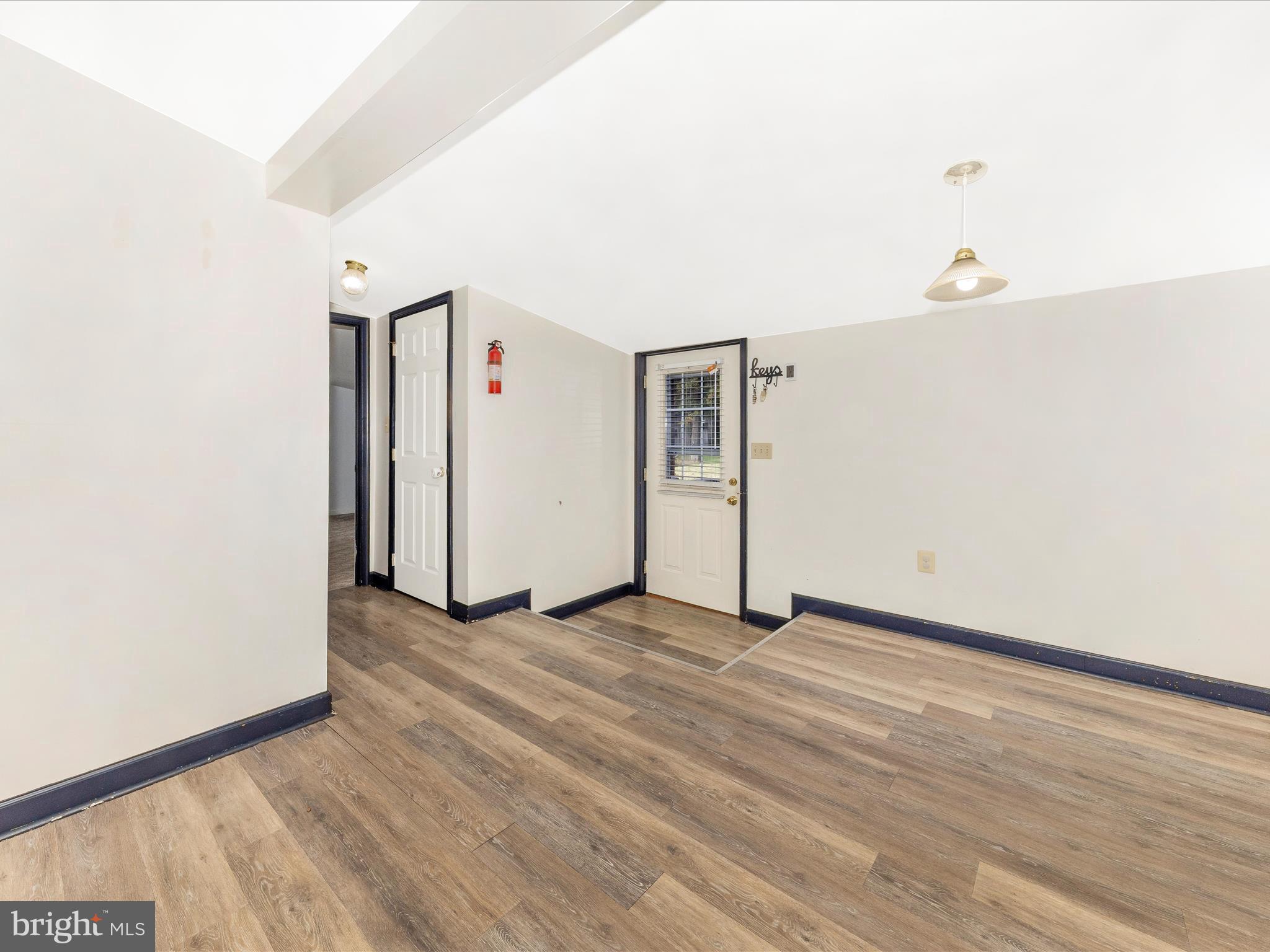 9320 Rocky Ridge Road Rocky Ridge, MD 21778 - Photo 26 of 54 Kitchen & Dining