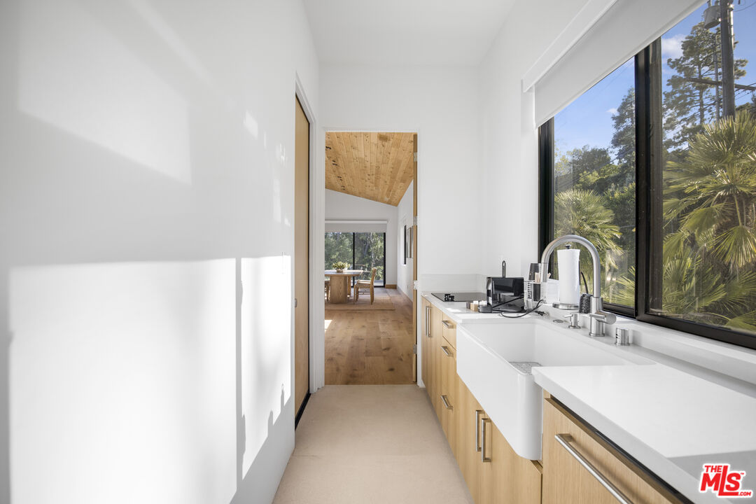 1754 Lechusa Road Malibu, CA 90265 - Photo 25 of 57