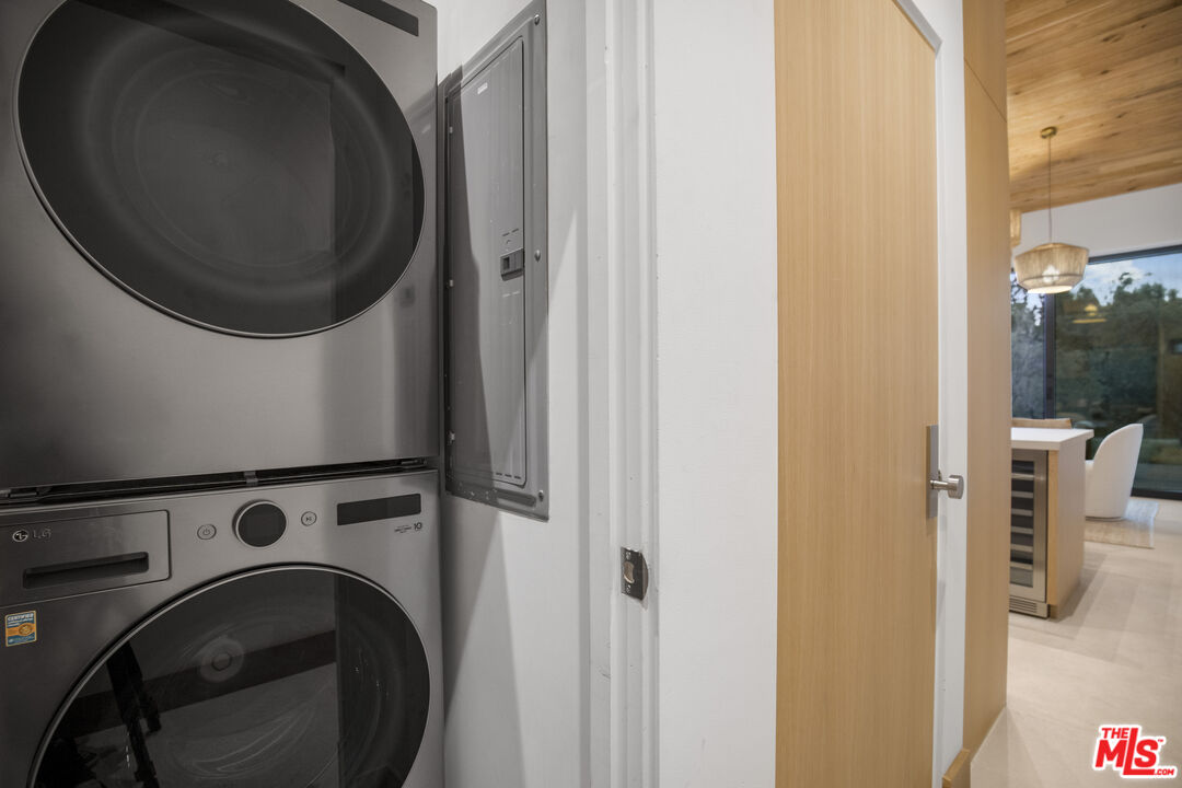 1754 Lechusa Road Malibu, CA 90265 - Photo 52 of 57