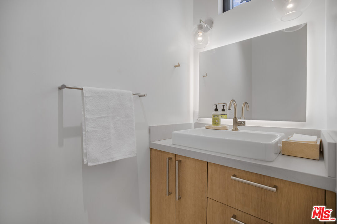 1754 Lechusa Road Malibu, CA 90265 - Photo 53 of 57