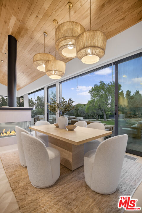 1754 Lechusa Road Malibu, CA 90265 - Photo 10 of 57